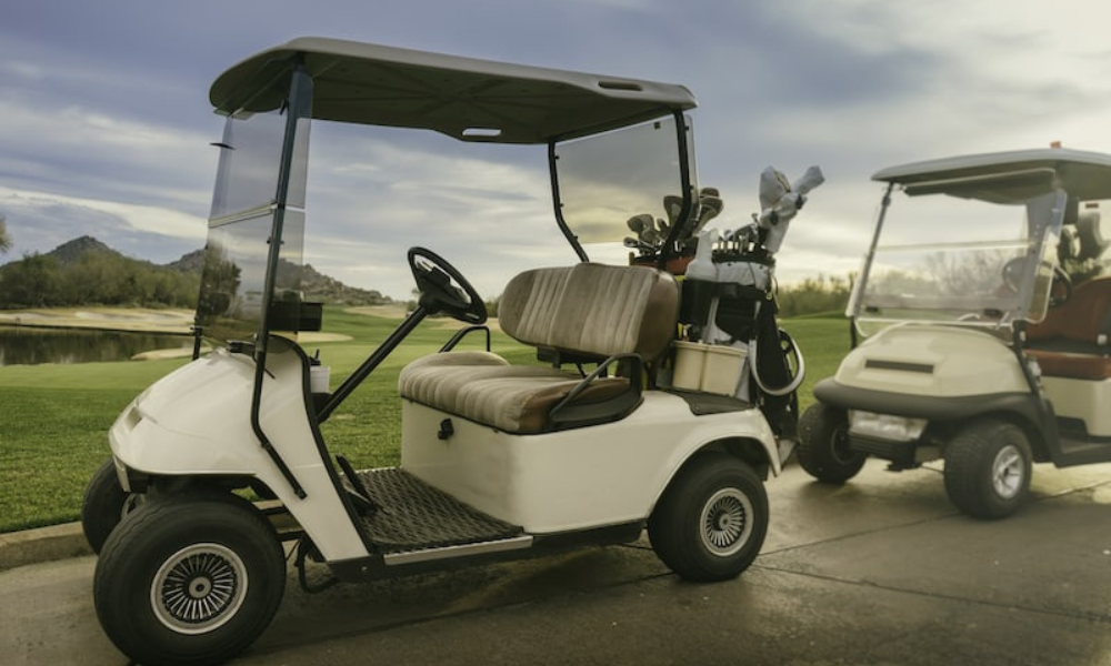 5 Reasons to Buy a Golf Cart