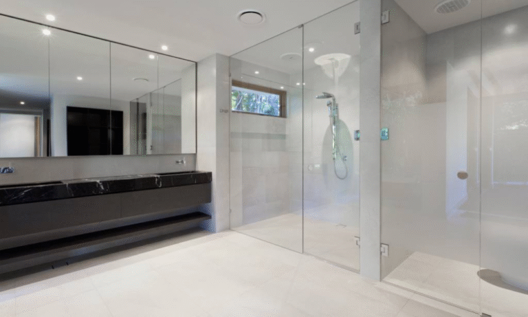 Clean Frameless Shower Screen