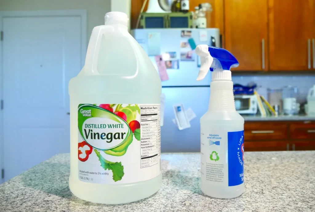 Vinegar vs. other cleaning agents