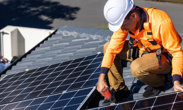 Comprehensive Guide to Installing a Solar Power Battery