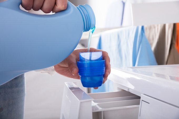 Proper Usage and Dosage of Detergents and Fabric Softeners