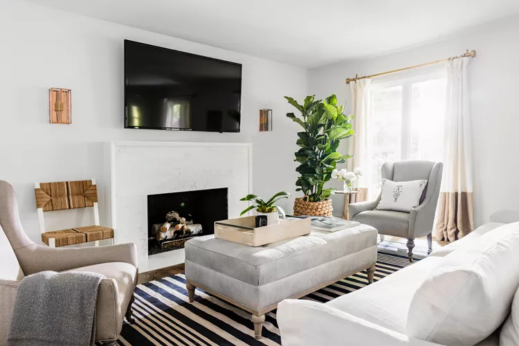 Set up Living Room Furniture