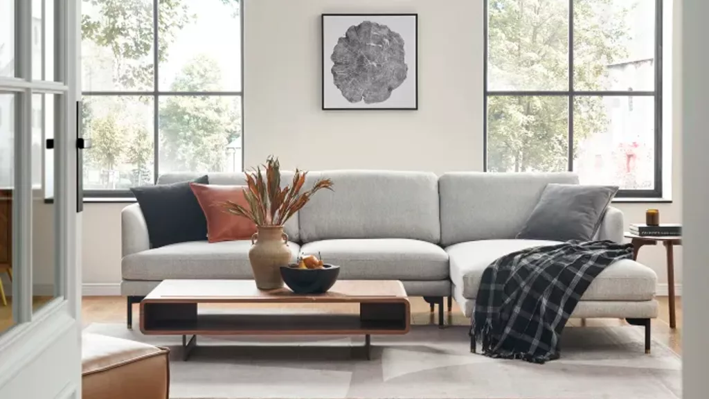 Versatility-of-Sectional-Sofas-with-Chaise