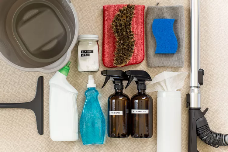 Must-Have Bathroom Cleaning Supplies