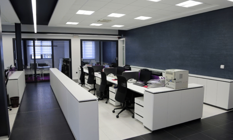 Office Cleaning Ideas for a Spotless and Productive Workspace