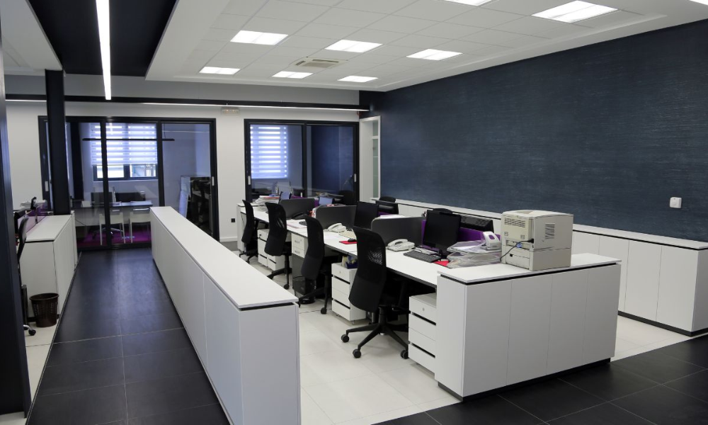 Office Cleaning Ideas for a Spotless and Productive Workspace