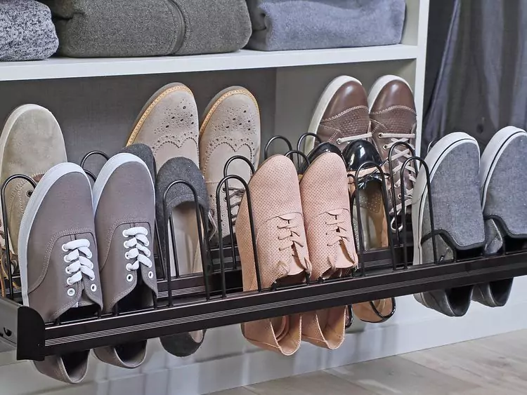 Optimize shoe storage
