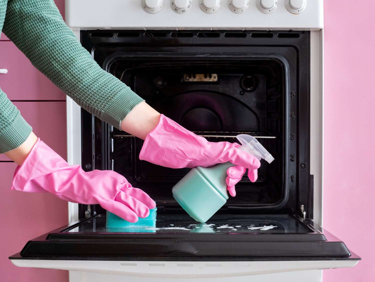 Tackle Stubborn Oven Stains