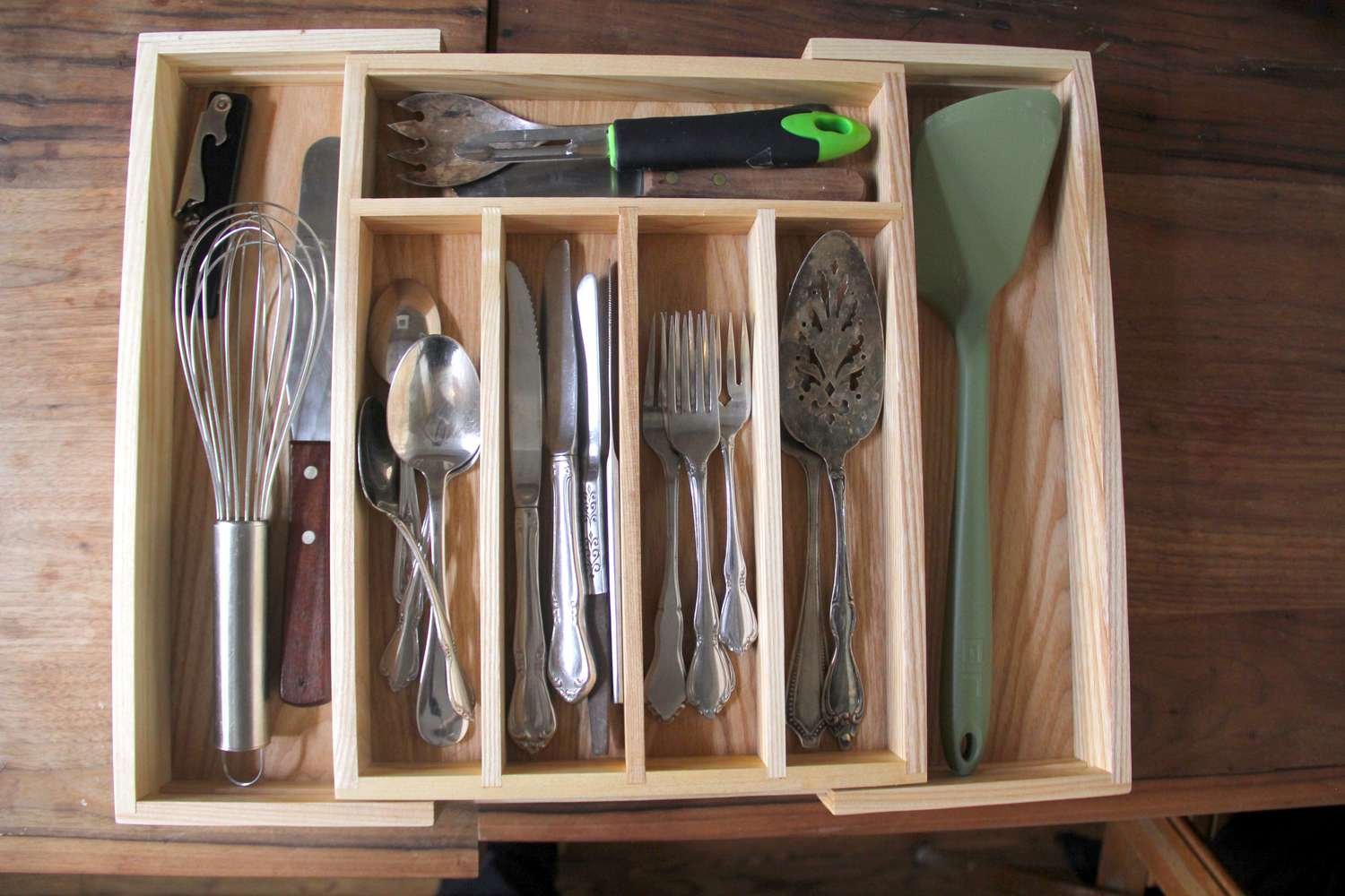 Utensil Trays and Holders