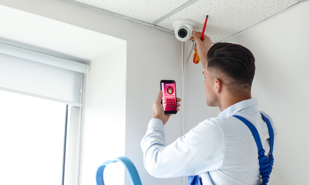 Choosing Between DIY and Professional Installation