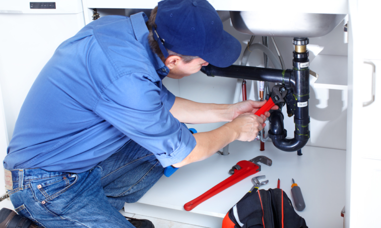 Why Handyman Services Are Perfect for Small Tasks at Home