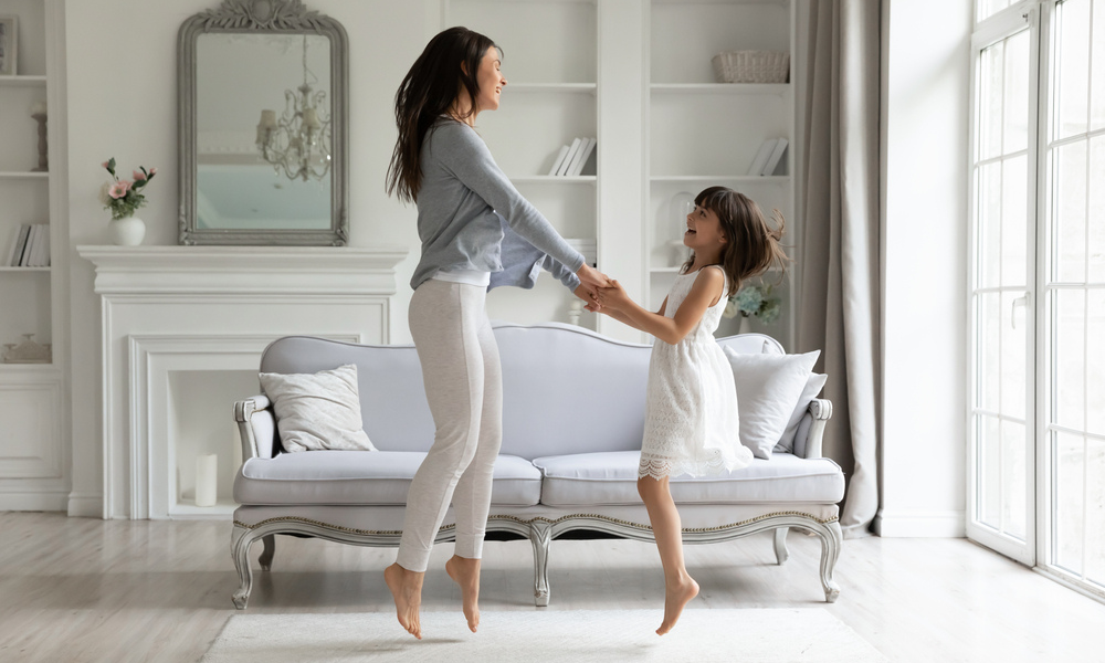 Declutter Like You Mean It—Less Stuff = Less Stress