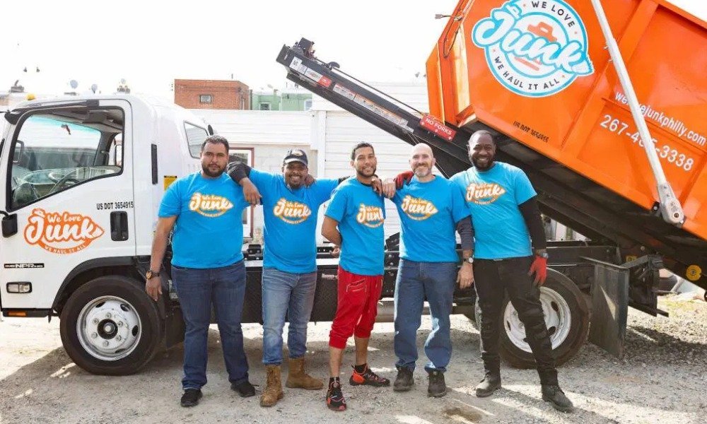 Key Factors to Consider Before Choosing a Cleanup Team