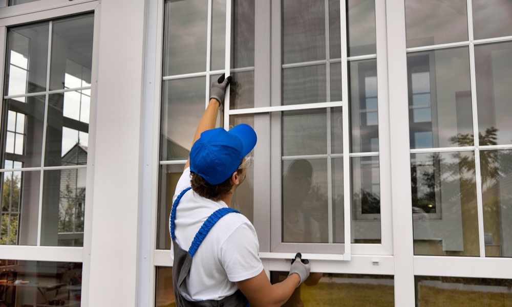 The Role of Glazing Contractors in Commercial Projects