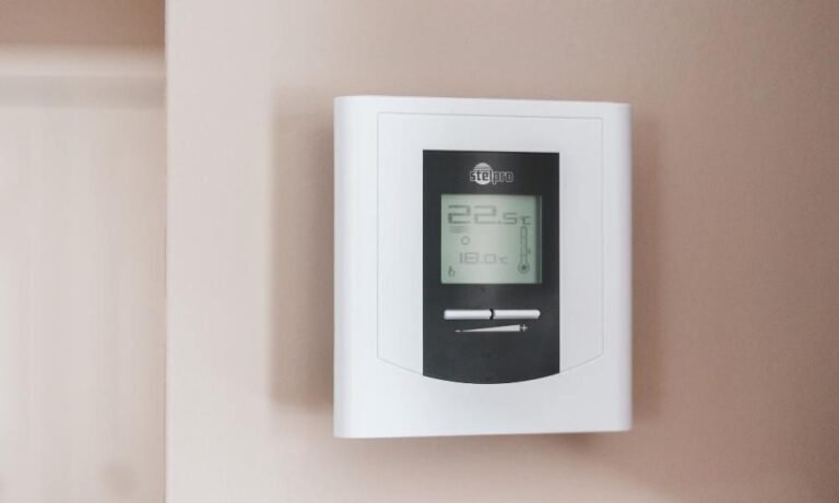Thermostats Save Energy