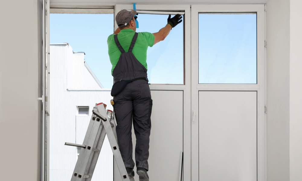 Top Benefits of Hiring Professional Glazing Contractors