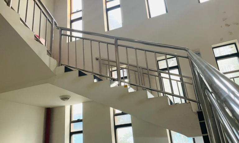 Top Materials for Durable and Stylish Railings