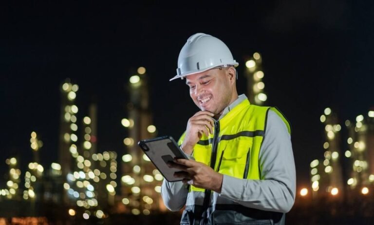 What to Look for When Hiring an Outdoor Lighting Expert