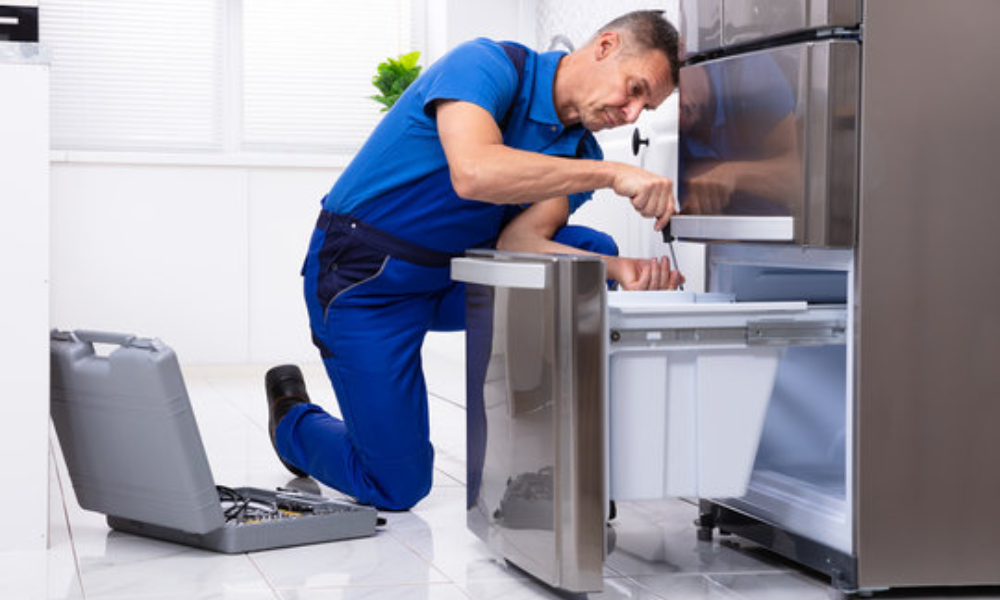 7 Signs Your Refrigerator Needs Professional Repair Help