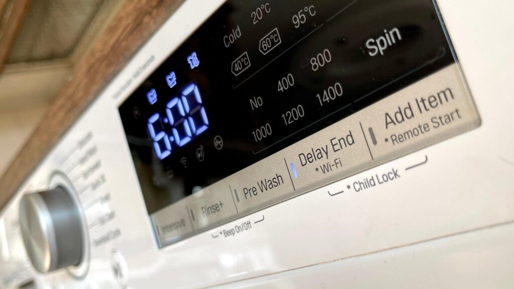 Modern Washing Machine Controls & Smart Features